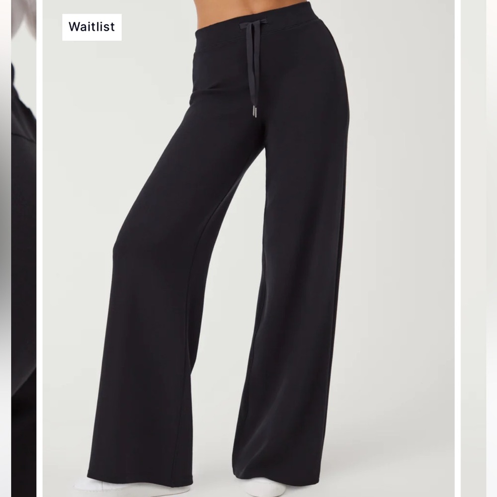 Spanx AirEssentials Wide Leg Pant
